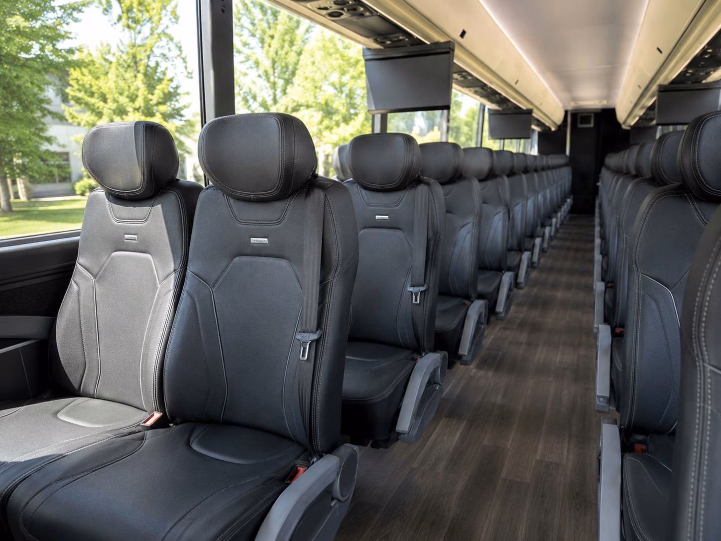 get a private bus to lloyd noble center for university of oklahoma athletics
